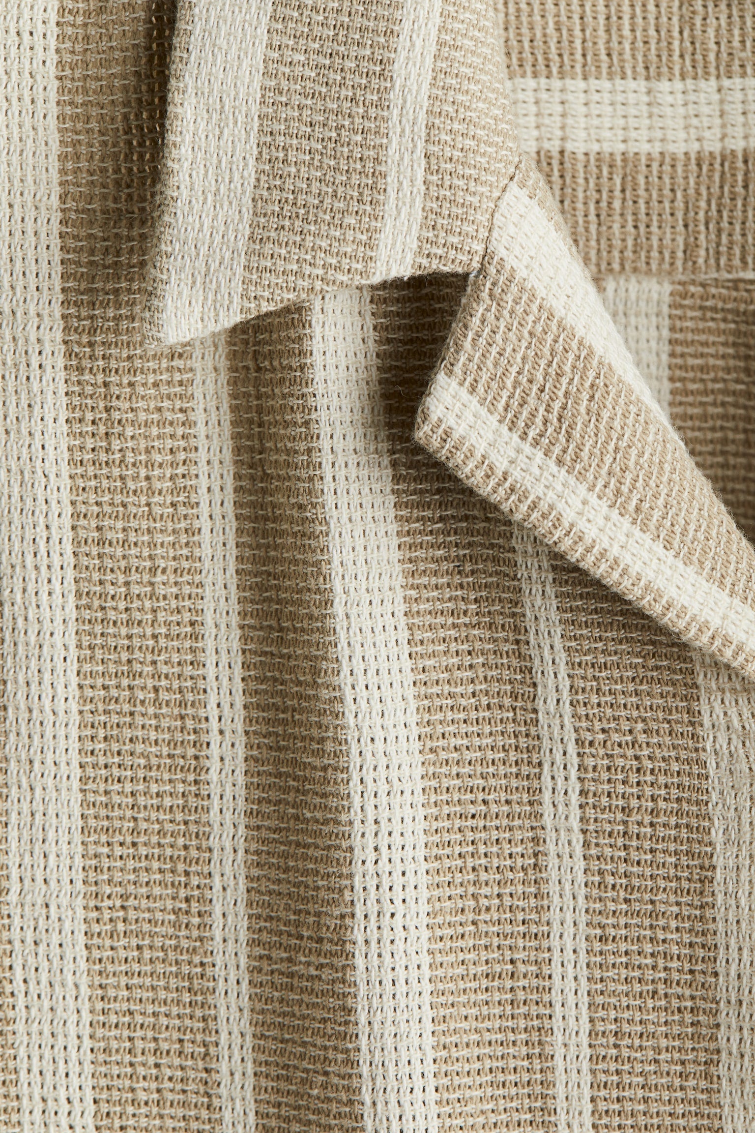H&M REGULAR FIT TEXTURED RESORT SHIRT